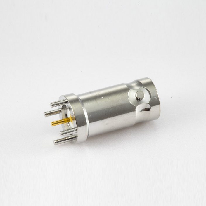 BNC母頭50Ω連接器直式PCB安裝插孔 BNC母頭50Ω連接器直式PCB安裝插孔